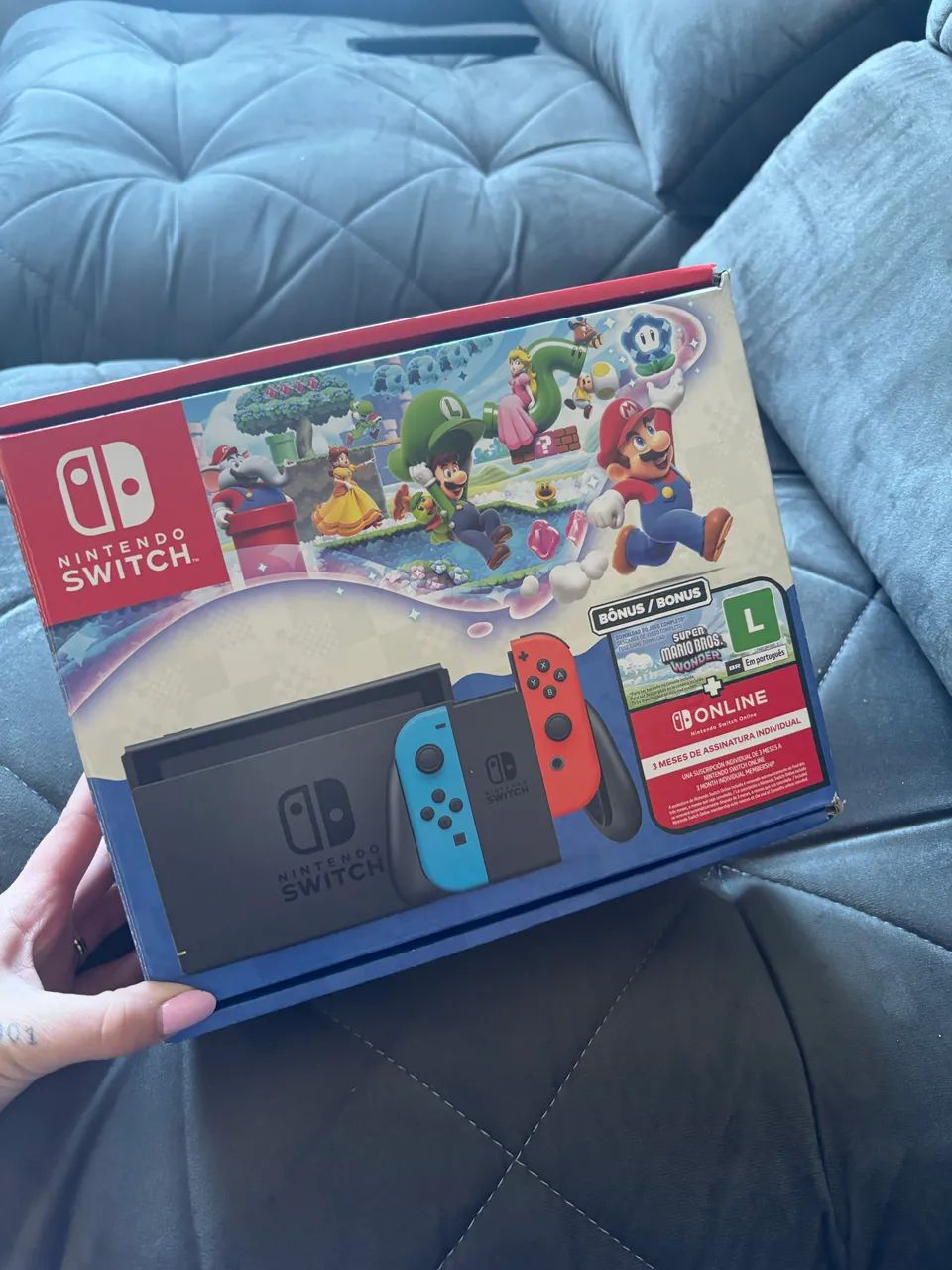 Bundle Nintendo Switch + Super Mario Bros. - Foto 4