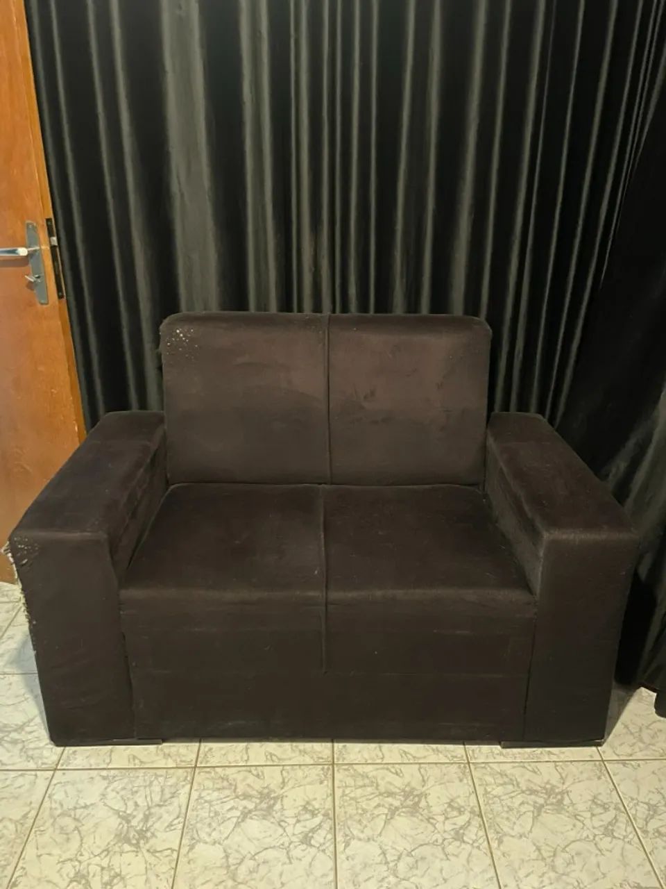 Sofá de dois lugares, preto +1 de 3 lugares