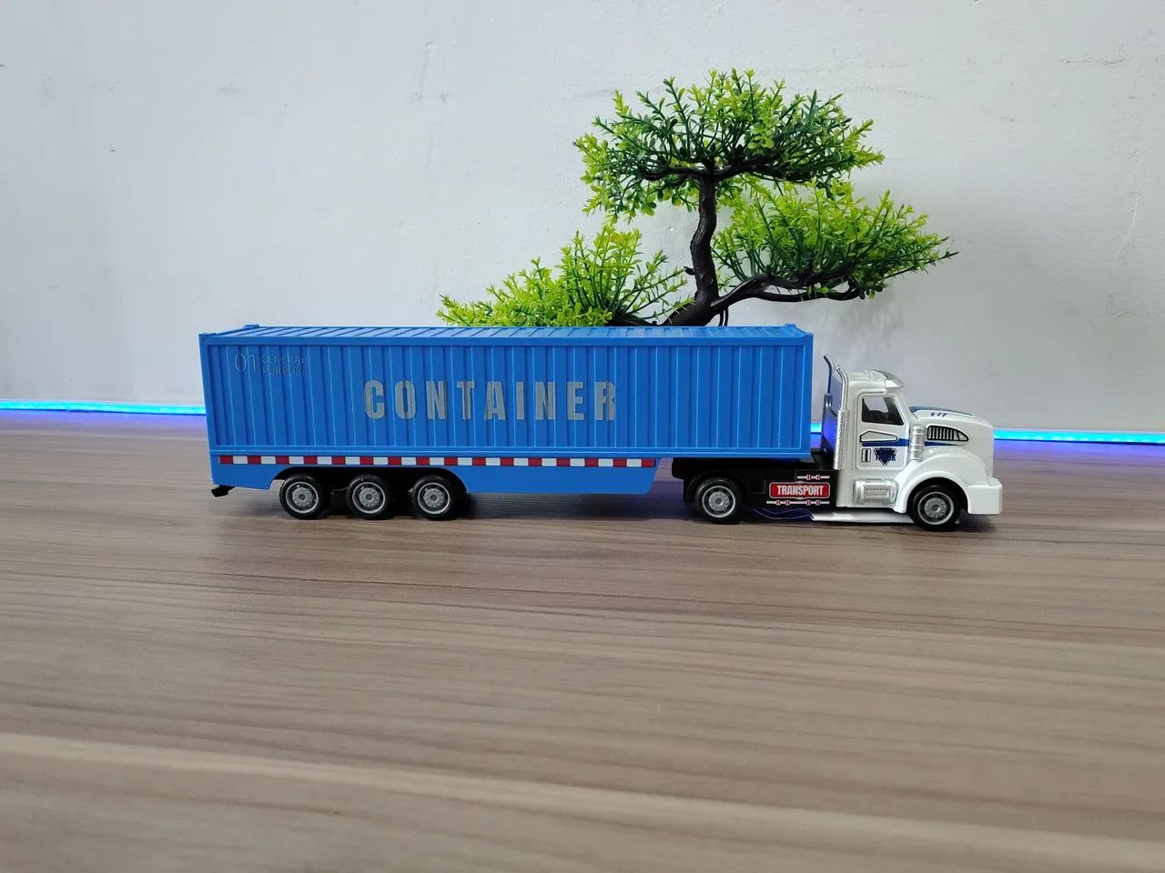 CARRINHO CAMINHÃO CONTAINER BRANCO E AZUL - Foto 4
