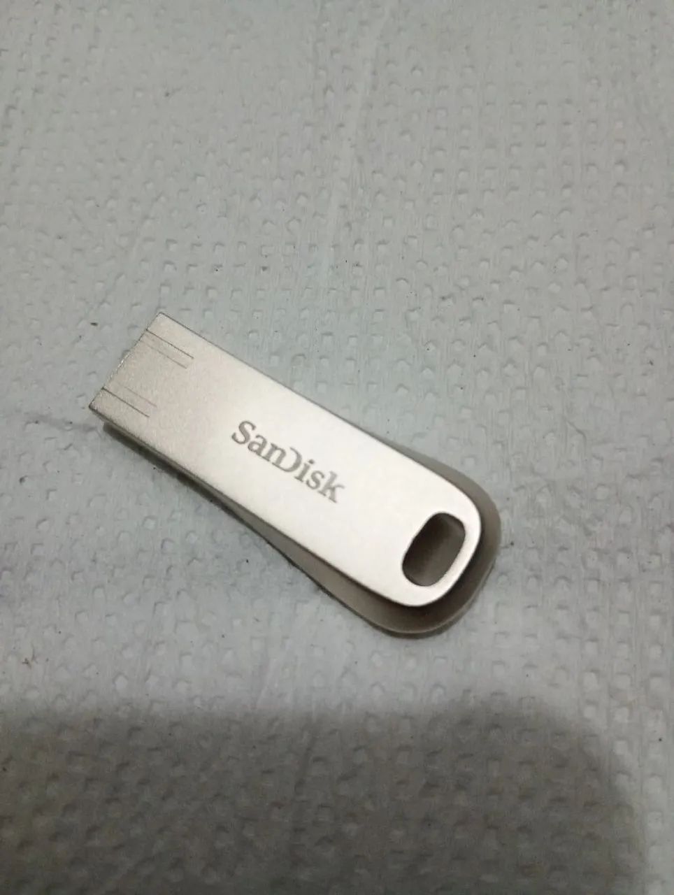 Pen Drive 64GB USB Ultra Luxe 3.1 150MB/s SanDisk