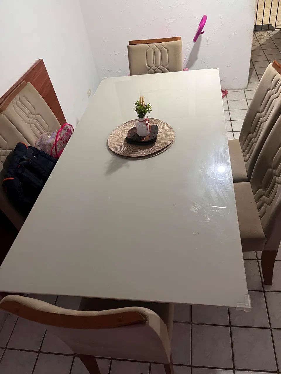 Mesa com tampo de vidro 6 cadeiras - Foto 3