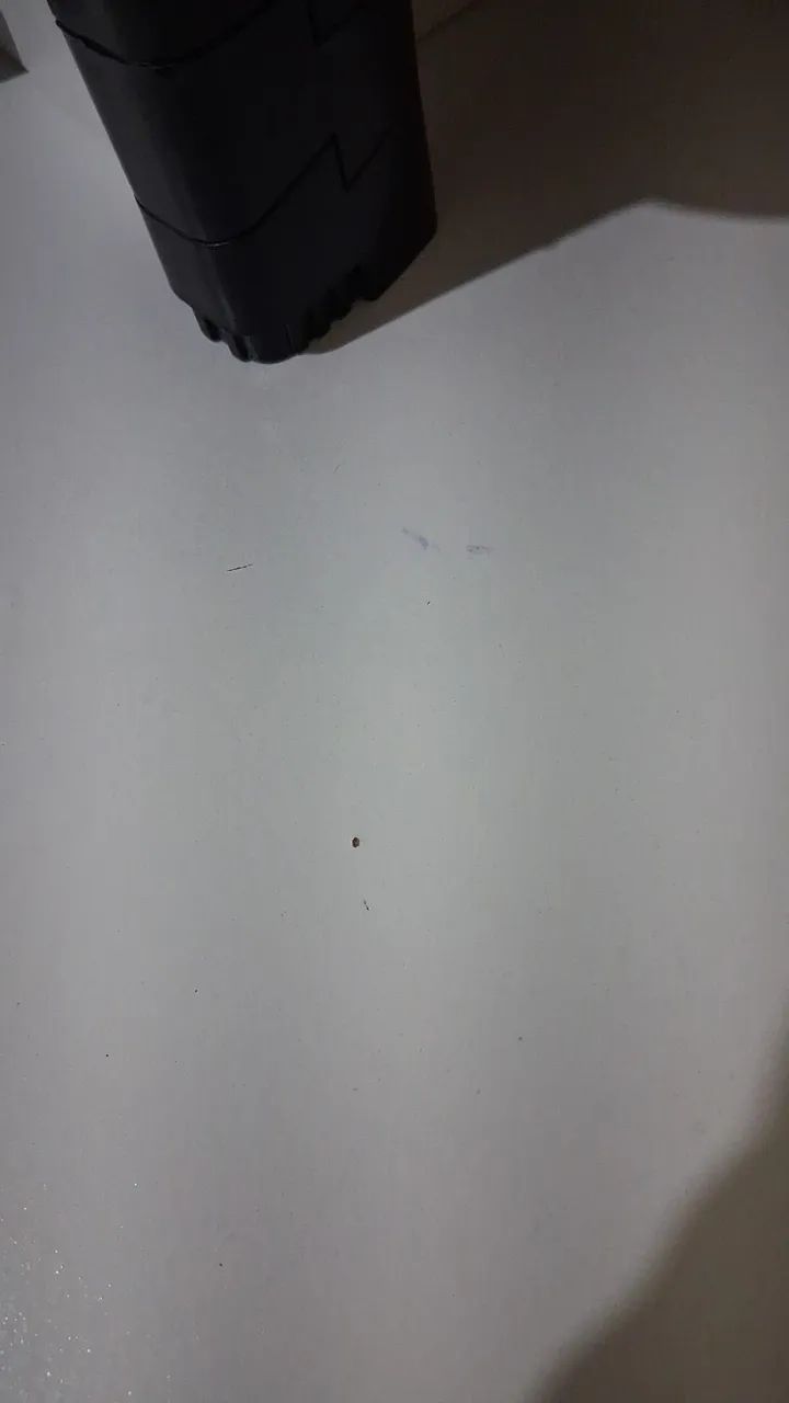 Mesa branca com duas gavetas - Foto 3