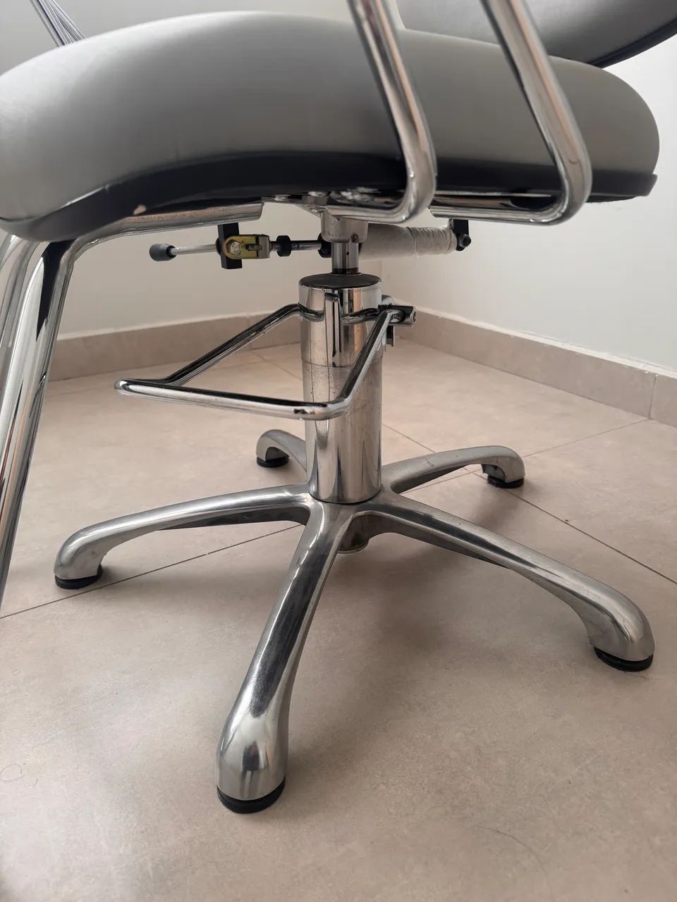 CADEIRA PARA ESTÉTICA  - Foto 5