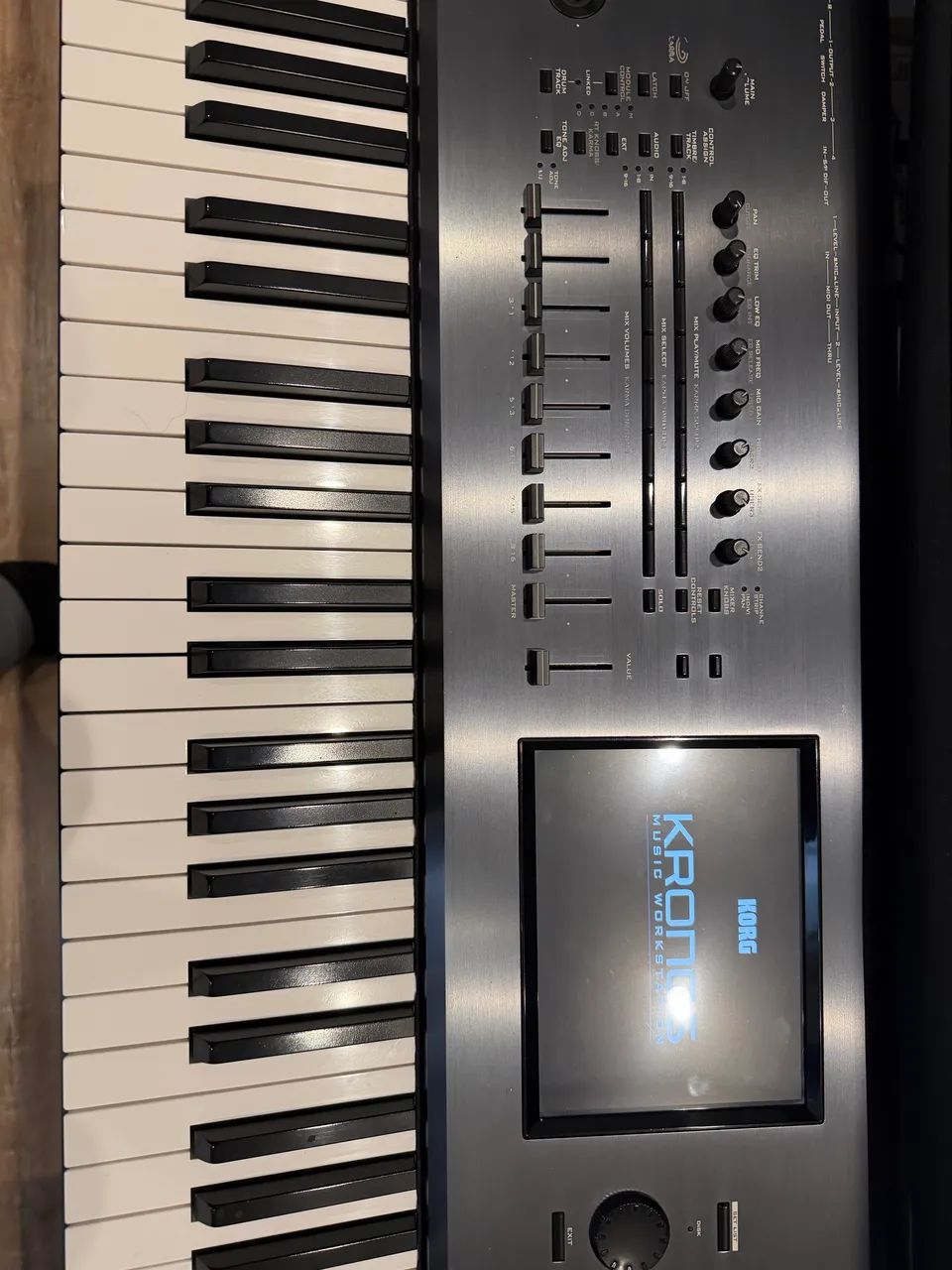 Korg kronos 73 - Foto 4