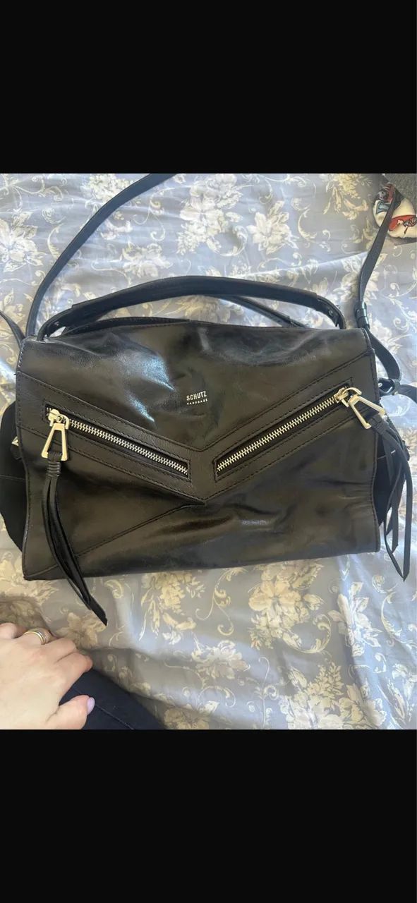 Bolsa shutz como nova  - Foto 3