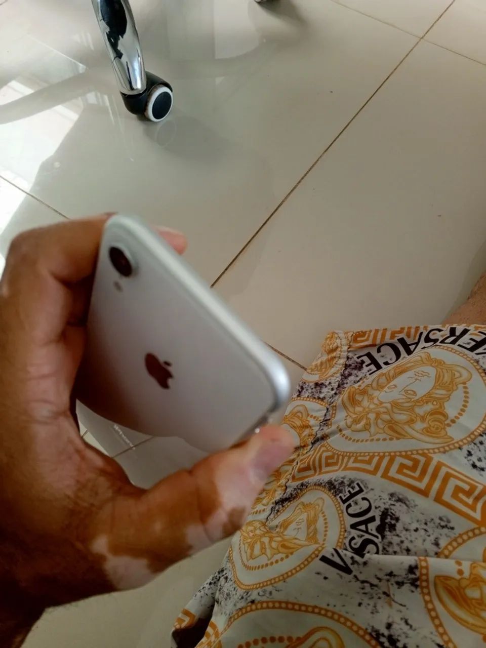 iPhone XR 64 GB - Foto 4