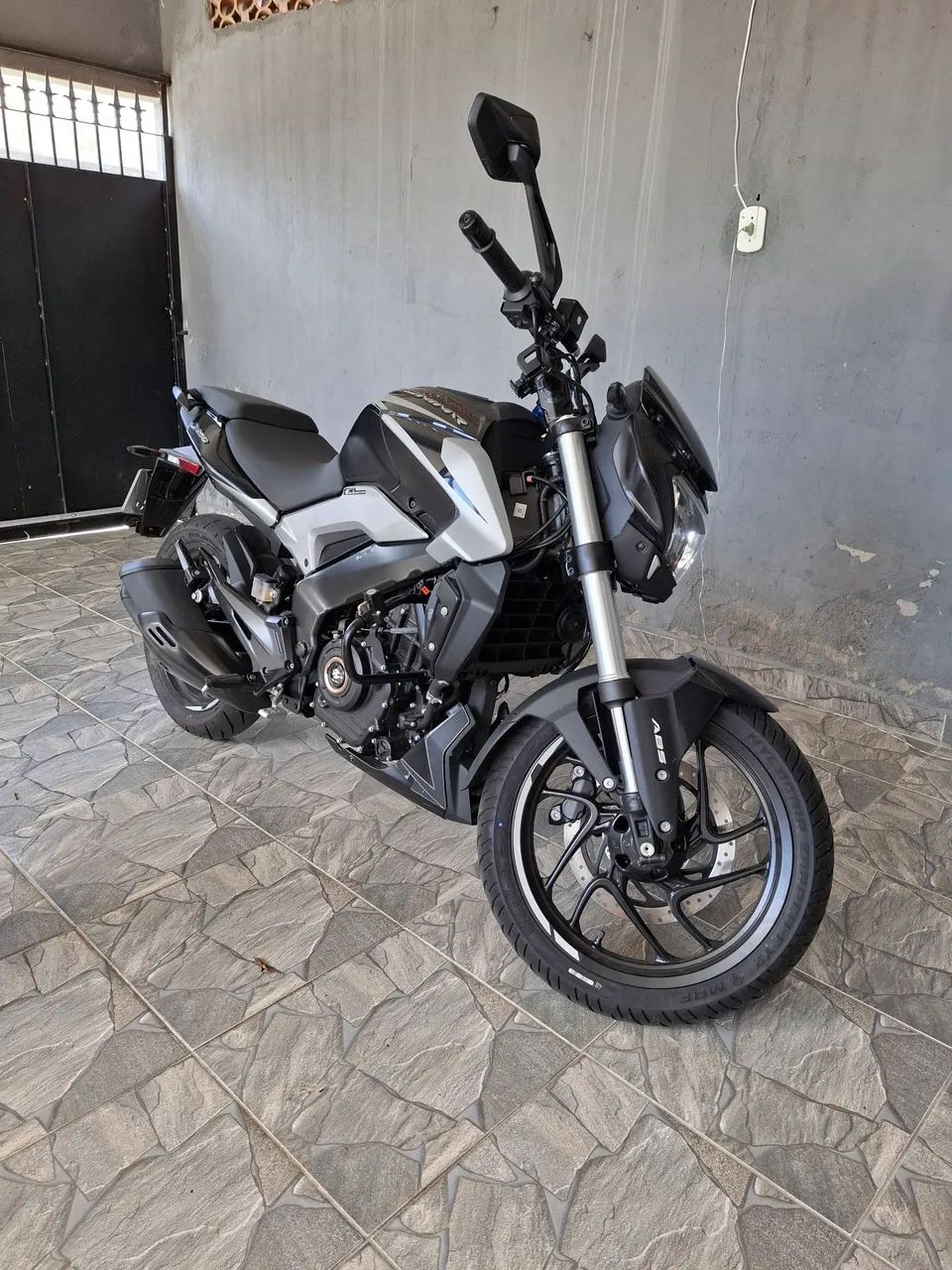 DOMINAR 250 - Foto 3