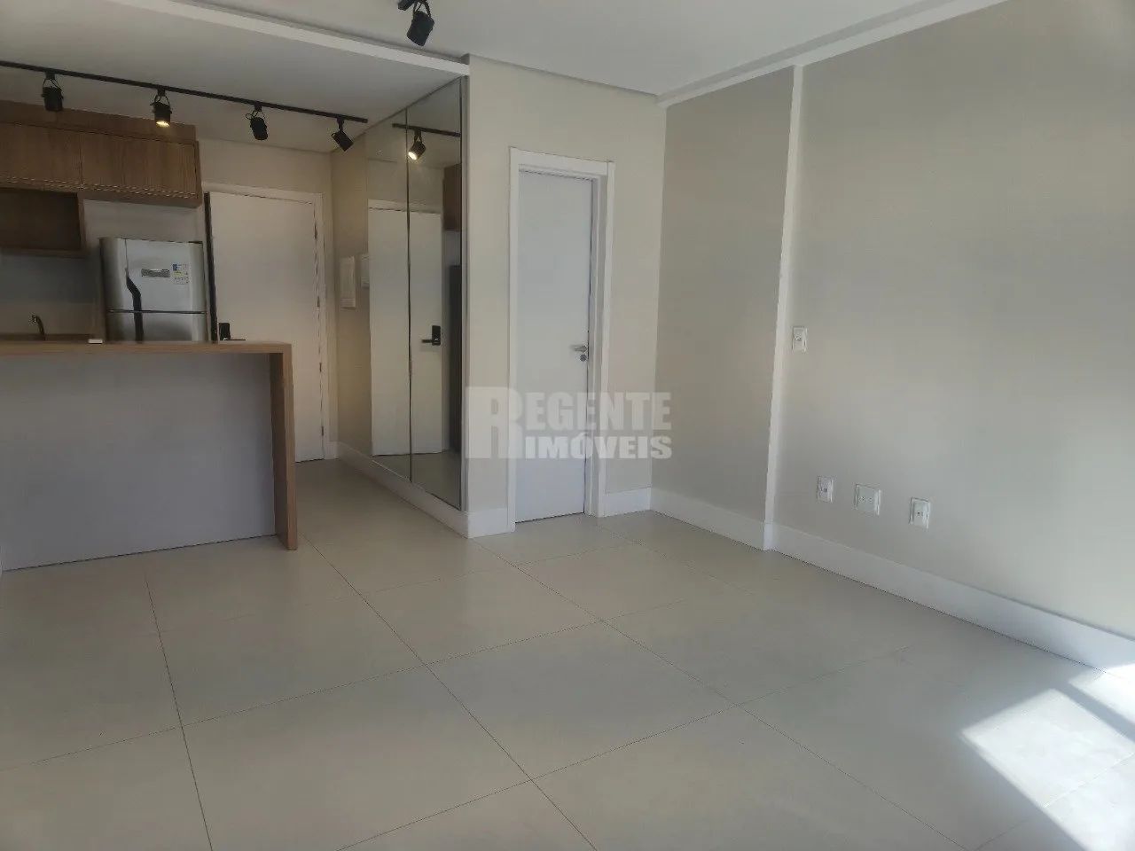 Studio semi mobiliado a venda no bairro Trindade em Florianópolis. - Foto 4