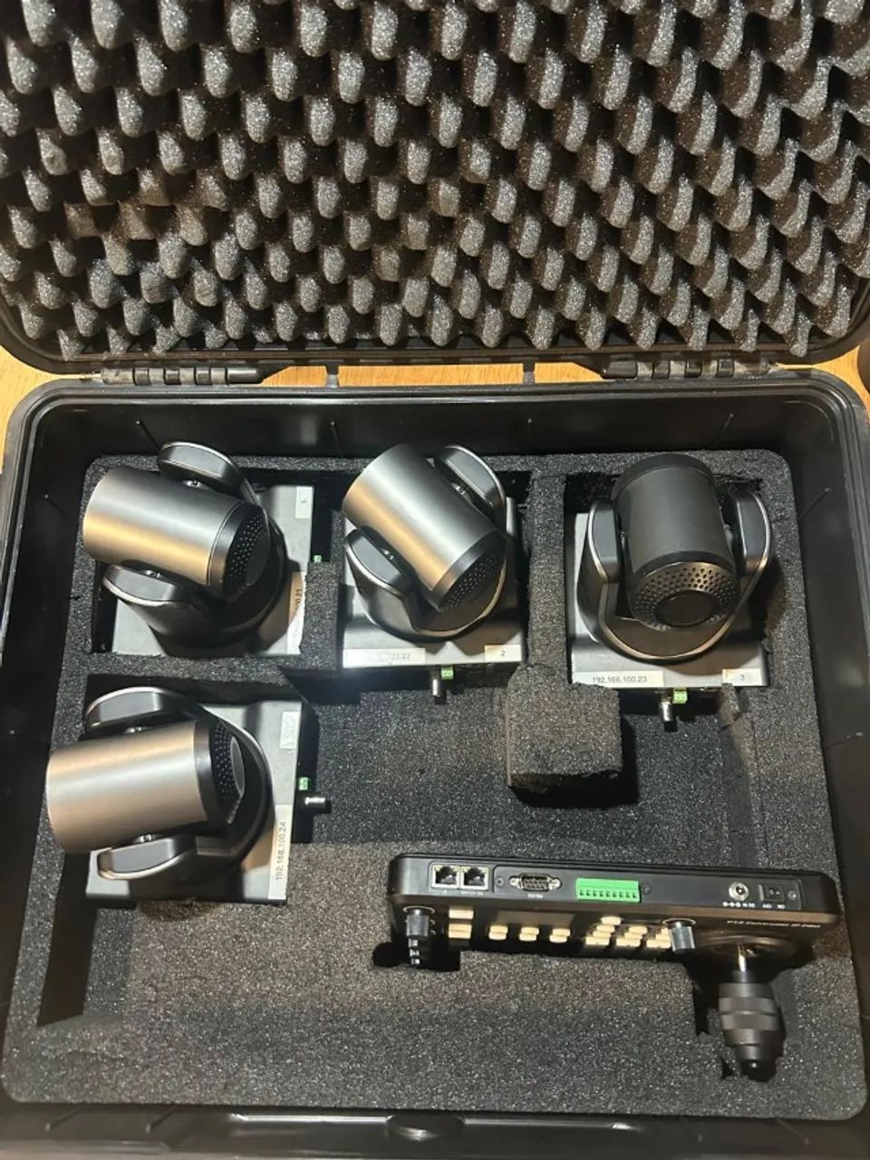 KIT 4 CÂMERAS NEOiD PTZ NDI 20X GEN 2 + PTZ CONTROLLER IP PRO