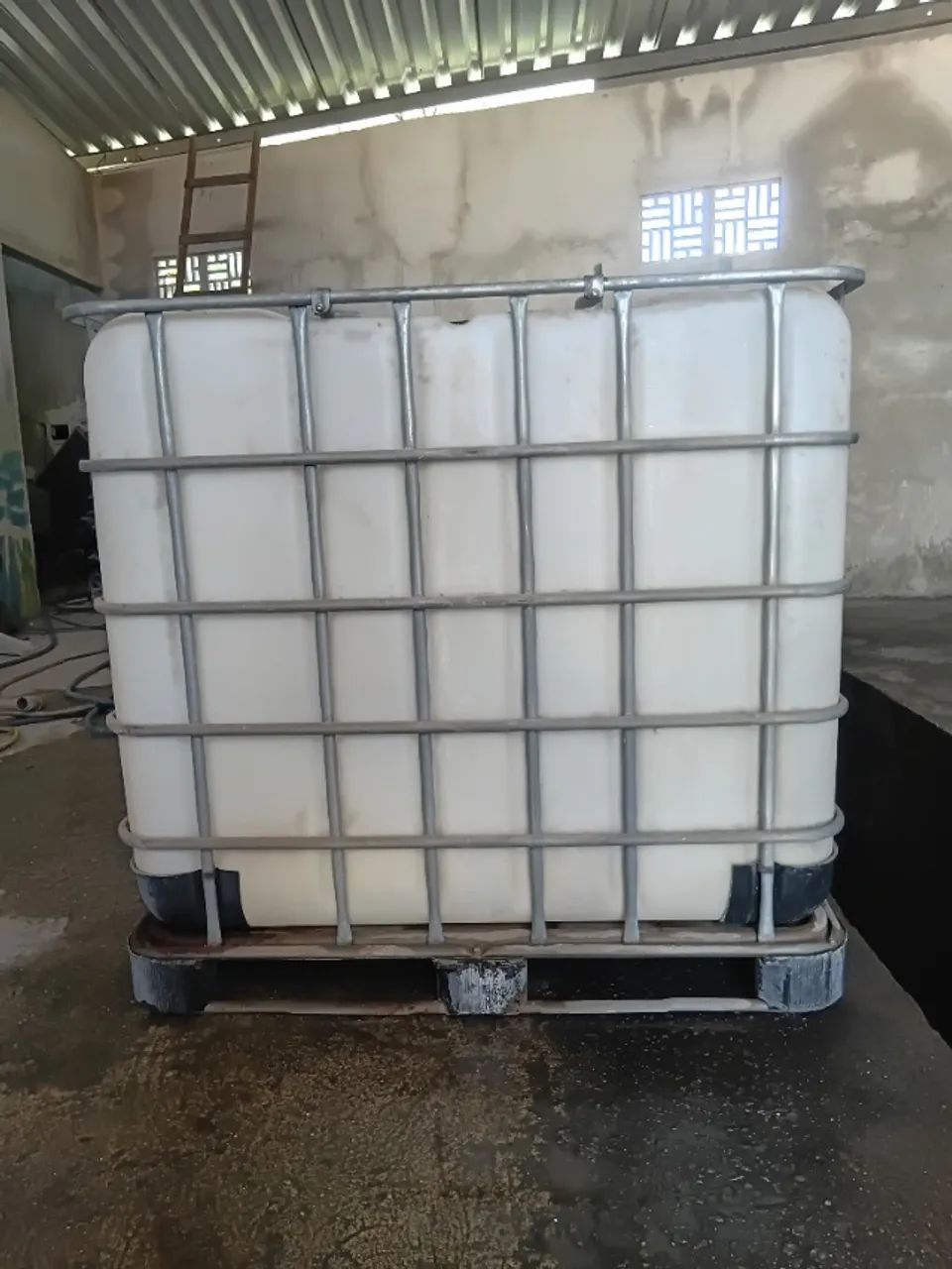 Bombona de 1000L em bom estado - Foto 4