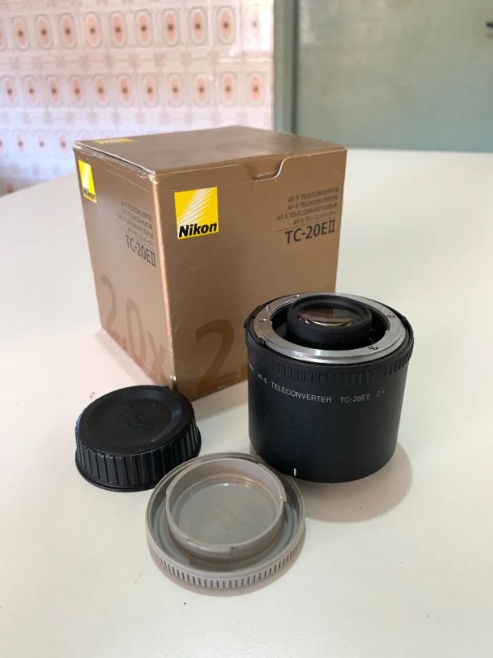 Teleconversor Nikon TC-20E II (Duplica as distâncias focais das