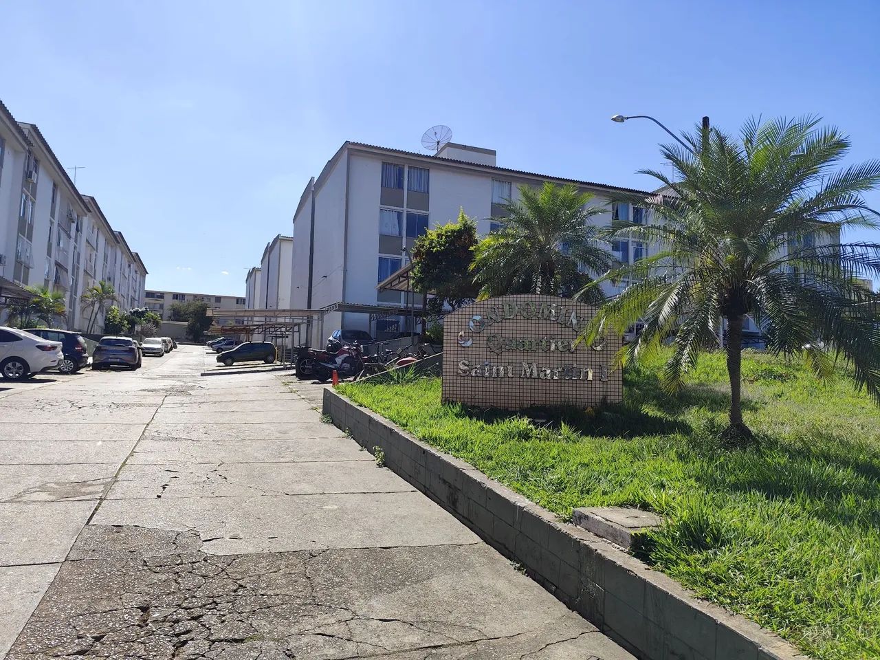 Apartamento dois quartos primeiro andar 