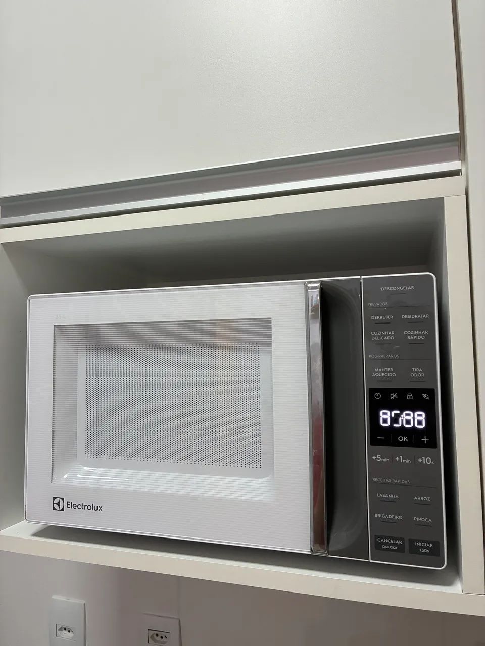 Microondas Electrolux 23L