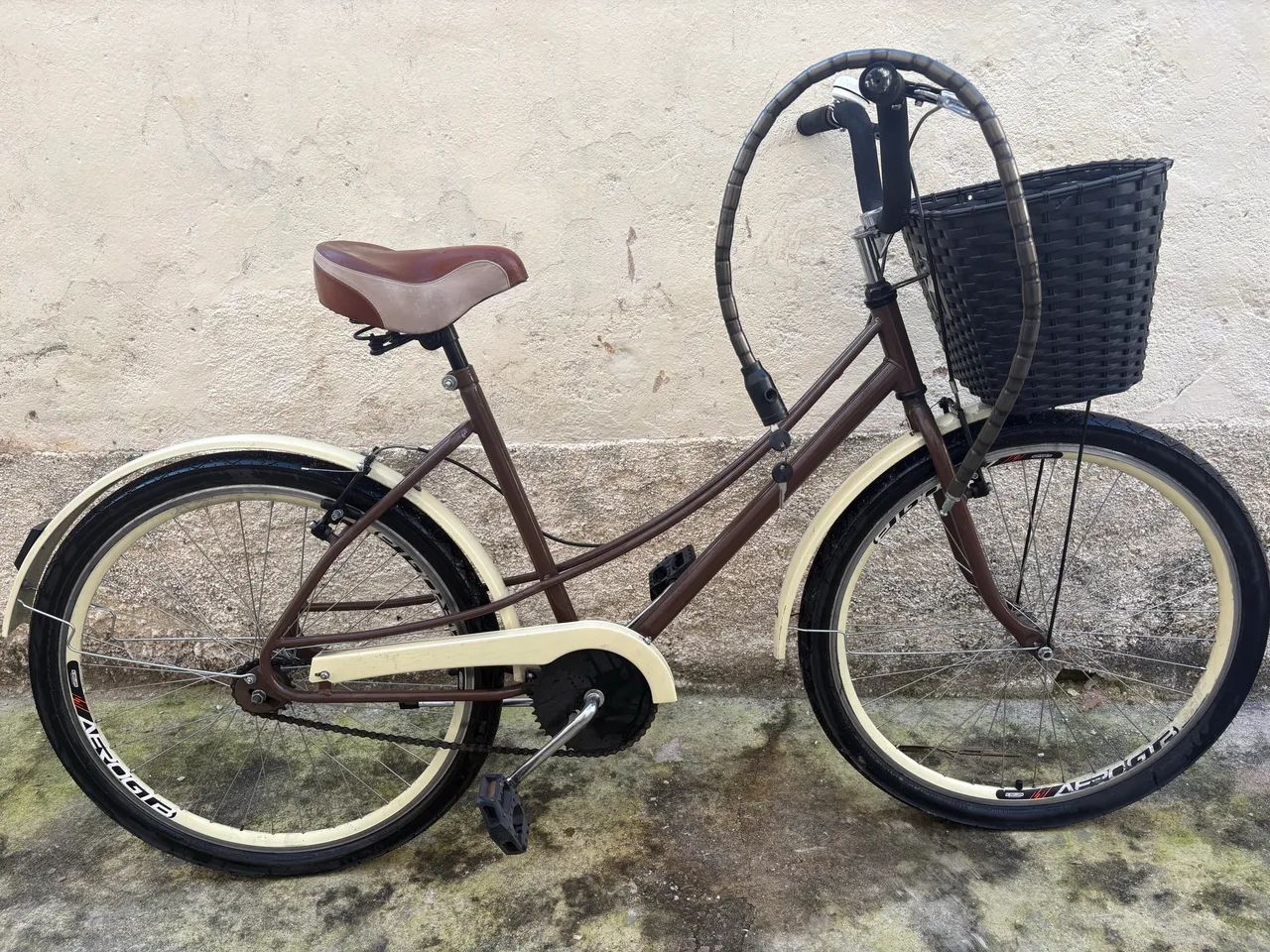 Bicicleta Retrô Aro 26 com Cesta - Excelente para Passeios - Foto 3