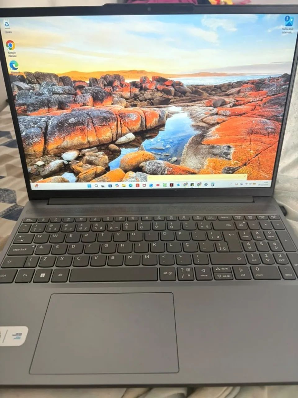 Notebook Lenovo IdeaPad Slim 3 15IRH10, com apenas 7 meses de uso, em estado impecável - Foto 3