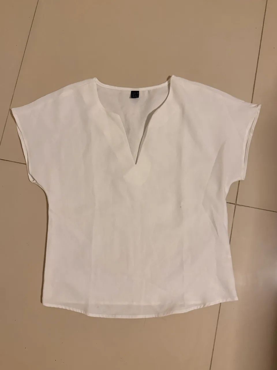 Lote com 5 blusas  - Foto 2