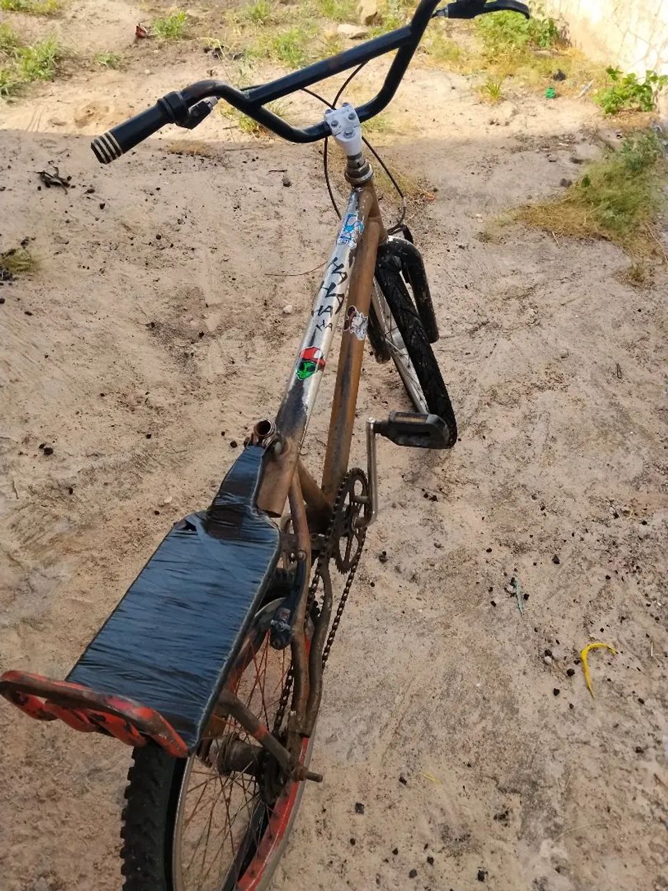 Vendo bicicleta  aro 20 para criança  - Foto 2