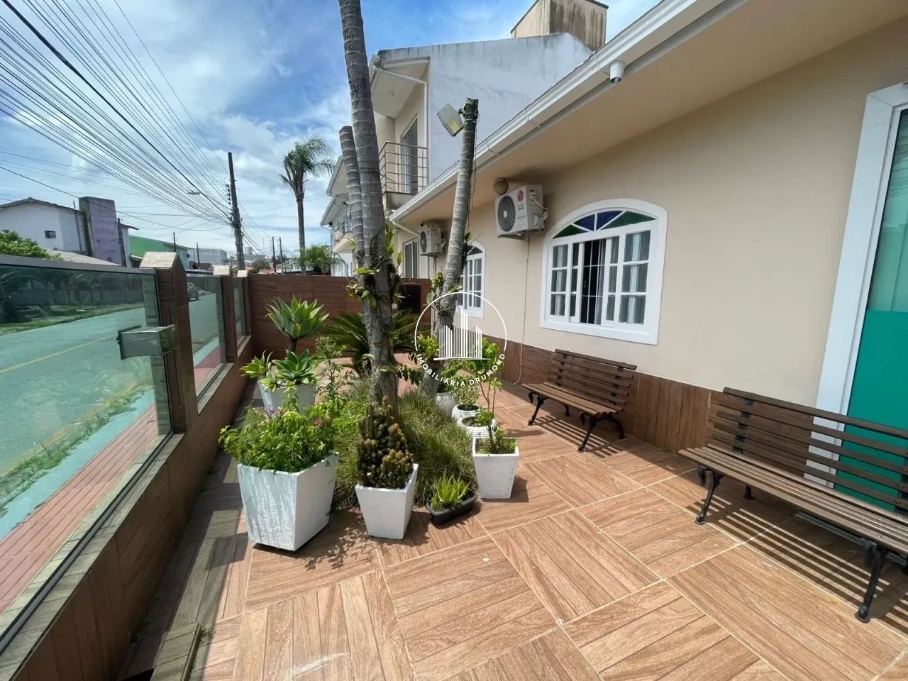 Casa 3 Dormitórios, Sendo 1 Suíte - Foto 2