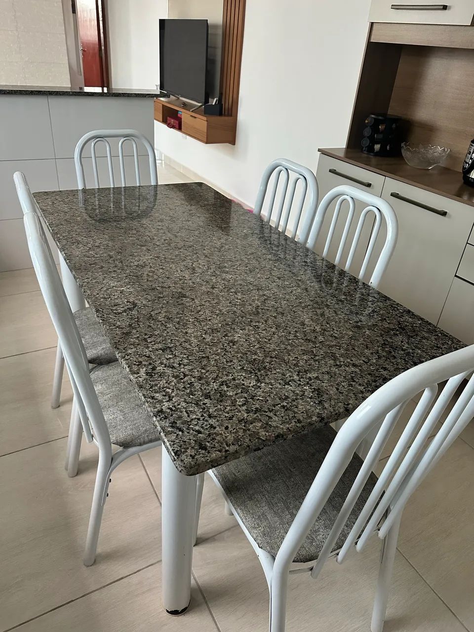 Mesa de 6 lugares e tampão de granito!