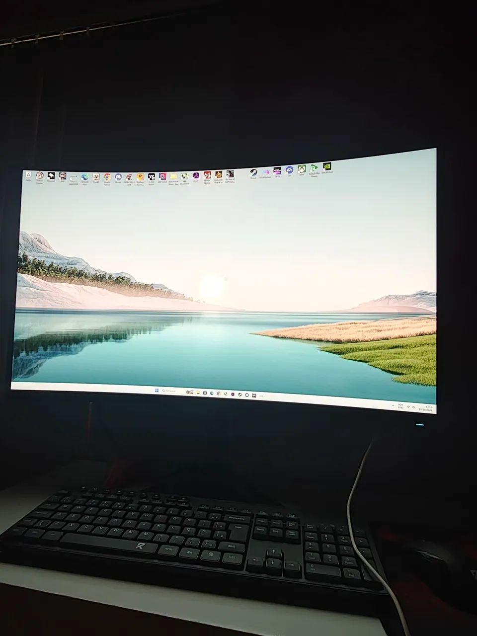 Monitor Alienware 32 modelo AW3225QF.  QD-OLED