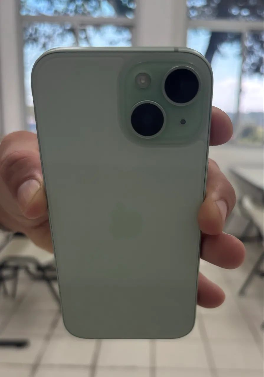 iPhone 15