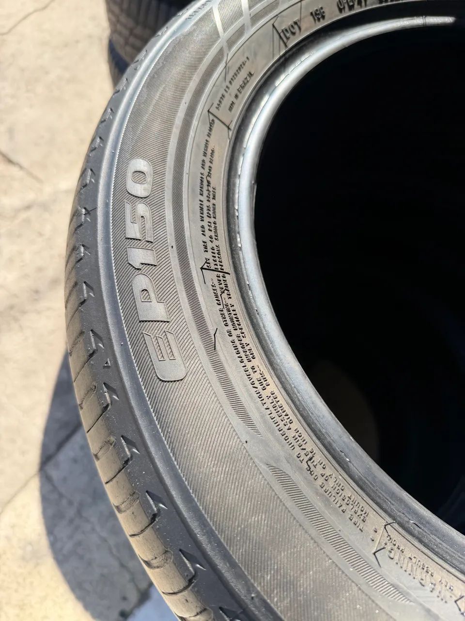 Jogo pneus 205/55r16 Bridgestone ECOPIA EP150 semi novos - Peças