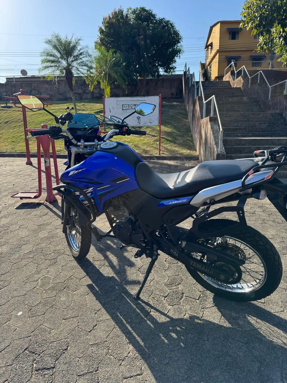 XTZ250 LANDER - Foto 2