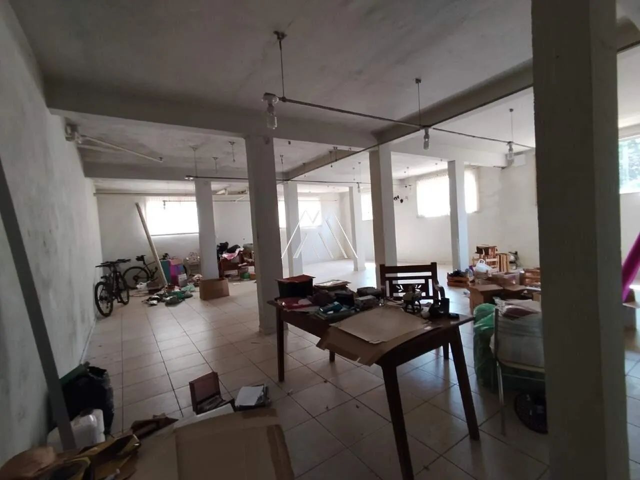 Alugo loja comercial em Itatiaiuçu excelente localização. - Foto 3