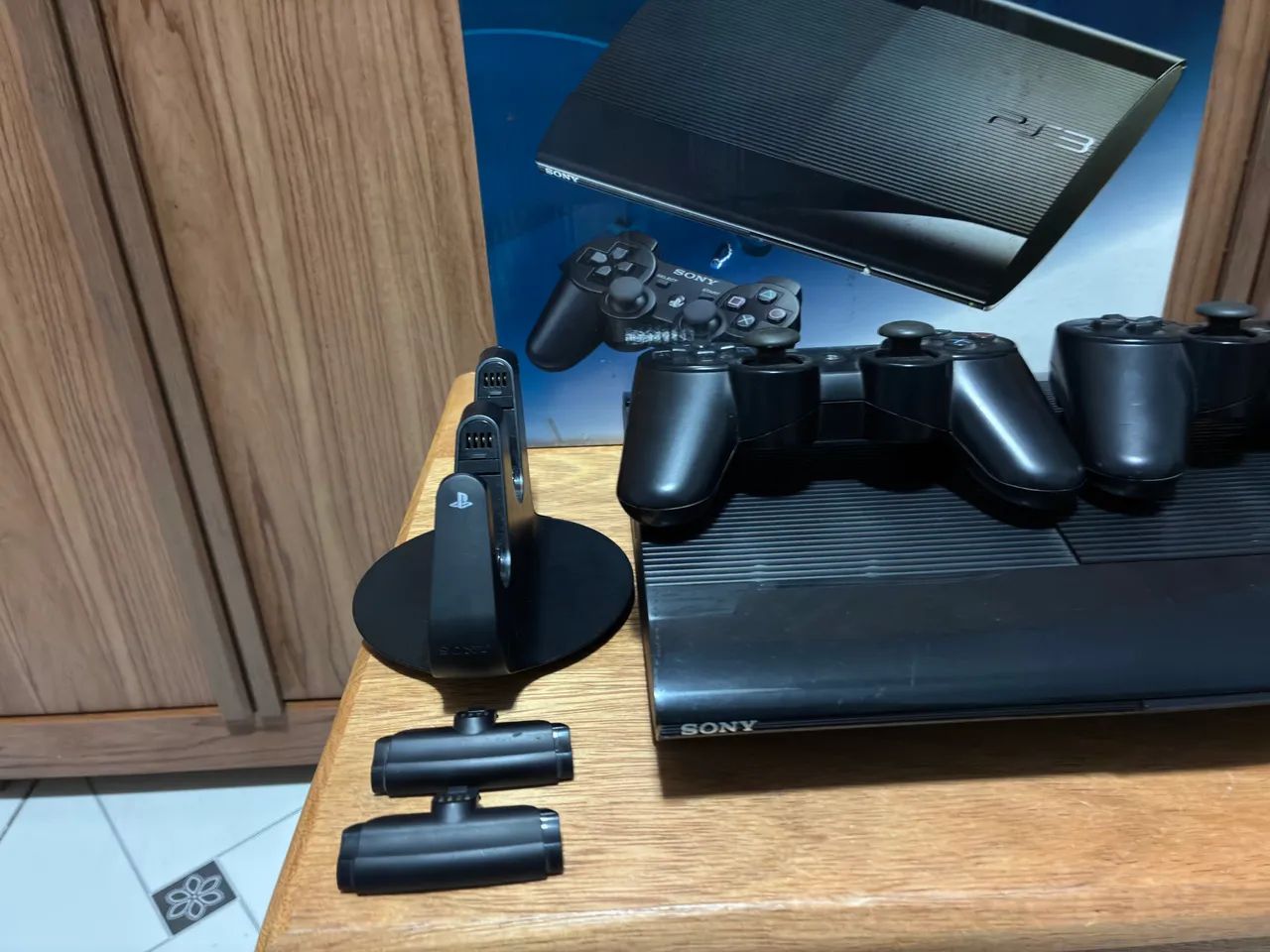 PS3 com base carregadora original - Foto 3