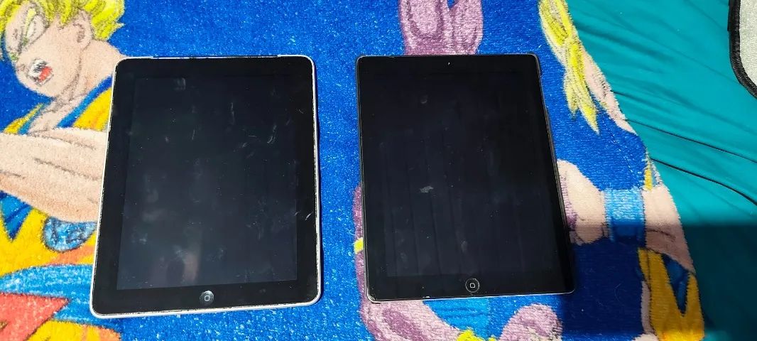 2 ipads leia