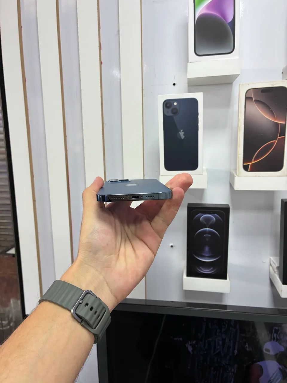 IPHONE 12 PRO MAX - 128GB  - Foto 2