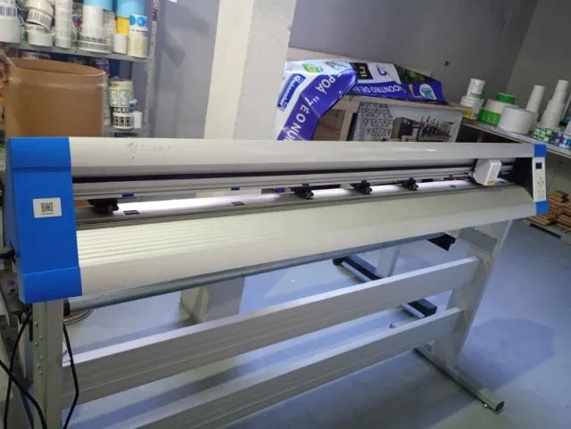 Yinghe YH-1500G Plotter de Corte Automático de Contorno de 1500mm - Foto 3