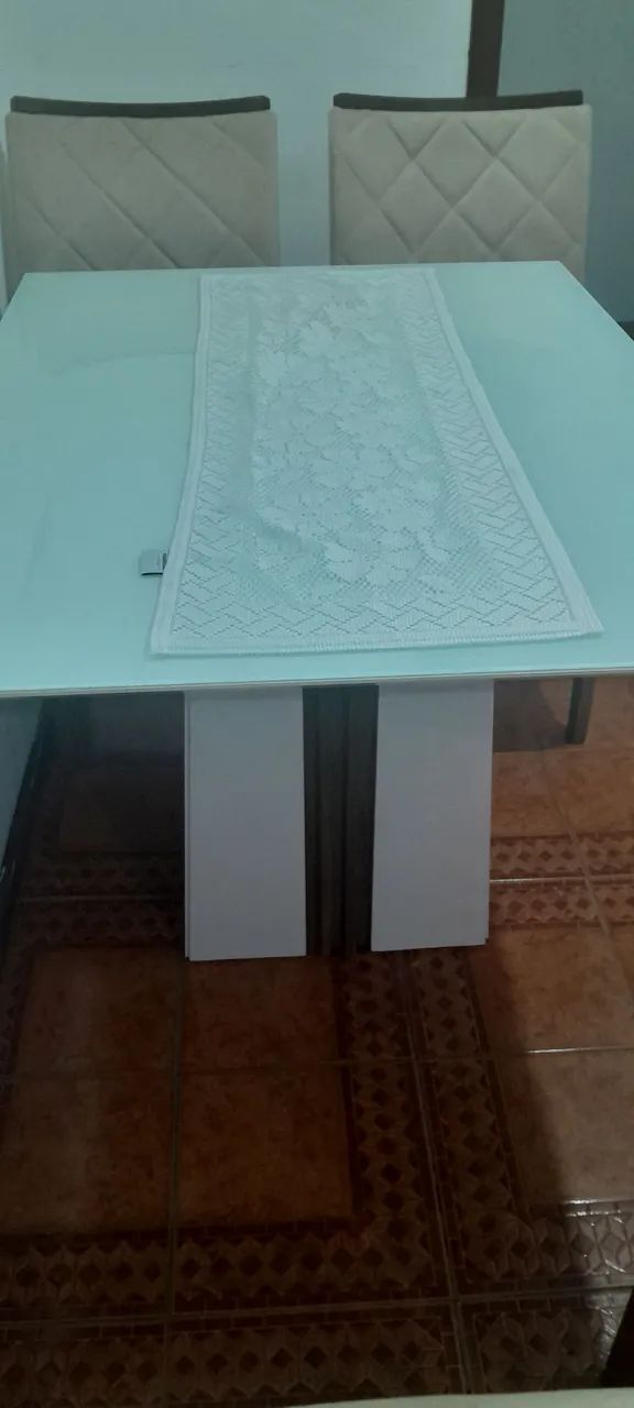 Mesa 4 cadeiras