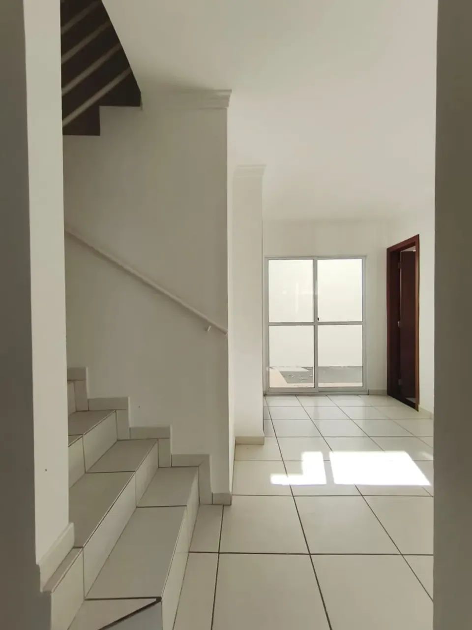 vendo sobrado no Residencial Nsª apartamento - Foto 4