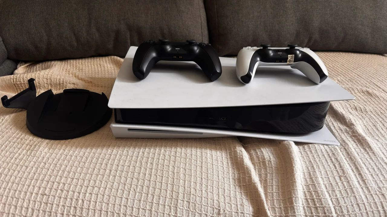 PlayStation 5 Semi - Foto 2