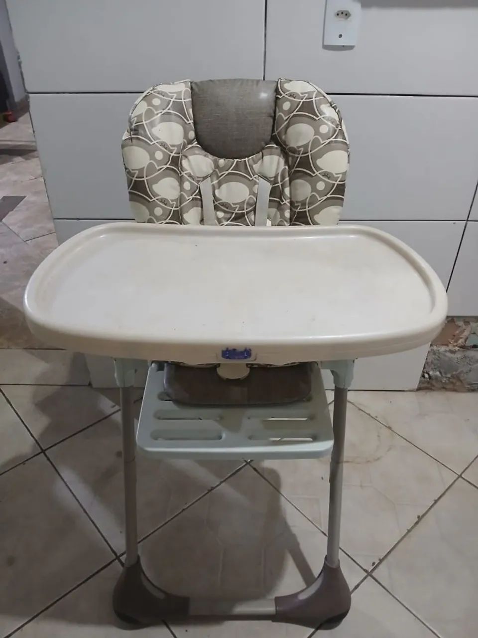 CADEIRA DE ALIMENTAÇÃO 