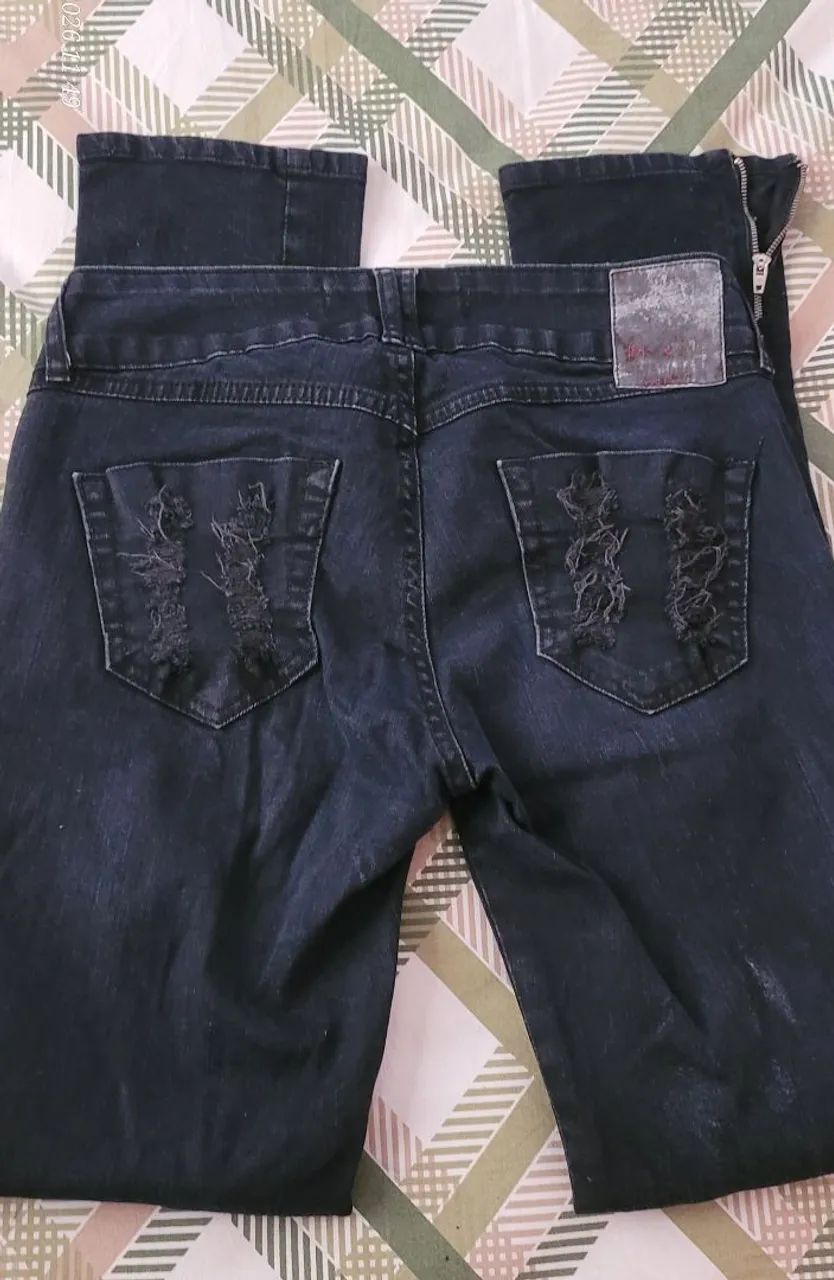 Calça jeans preta  - Foto 4