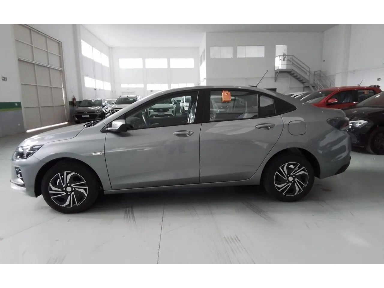 Chevrolet Onix Plus 1.0 12V TB Flex Aut. 4P, foto 3 de 9