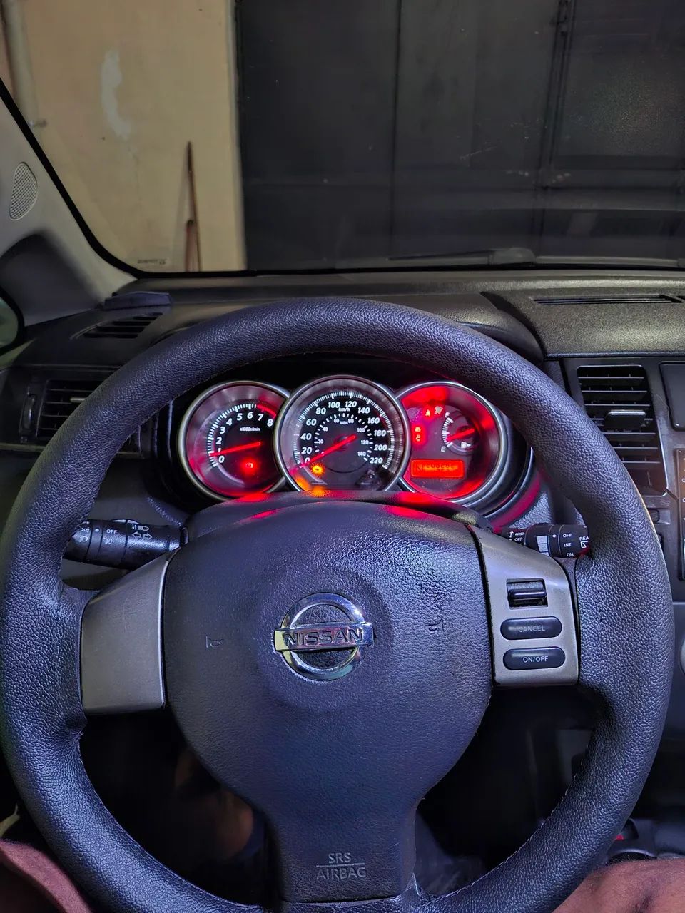 Nissan Tiida 2013