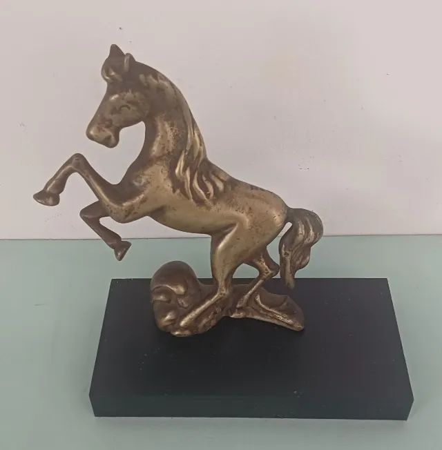 Escultura em bronze - 16 cm x 14 cm - Foto 5