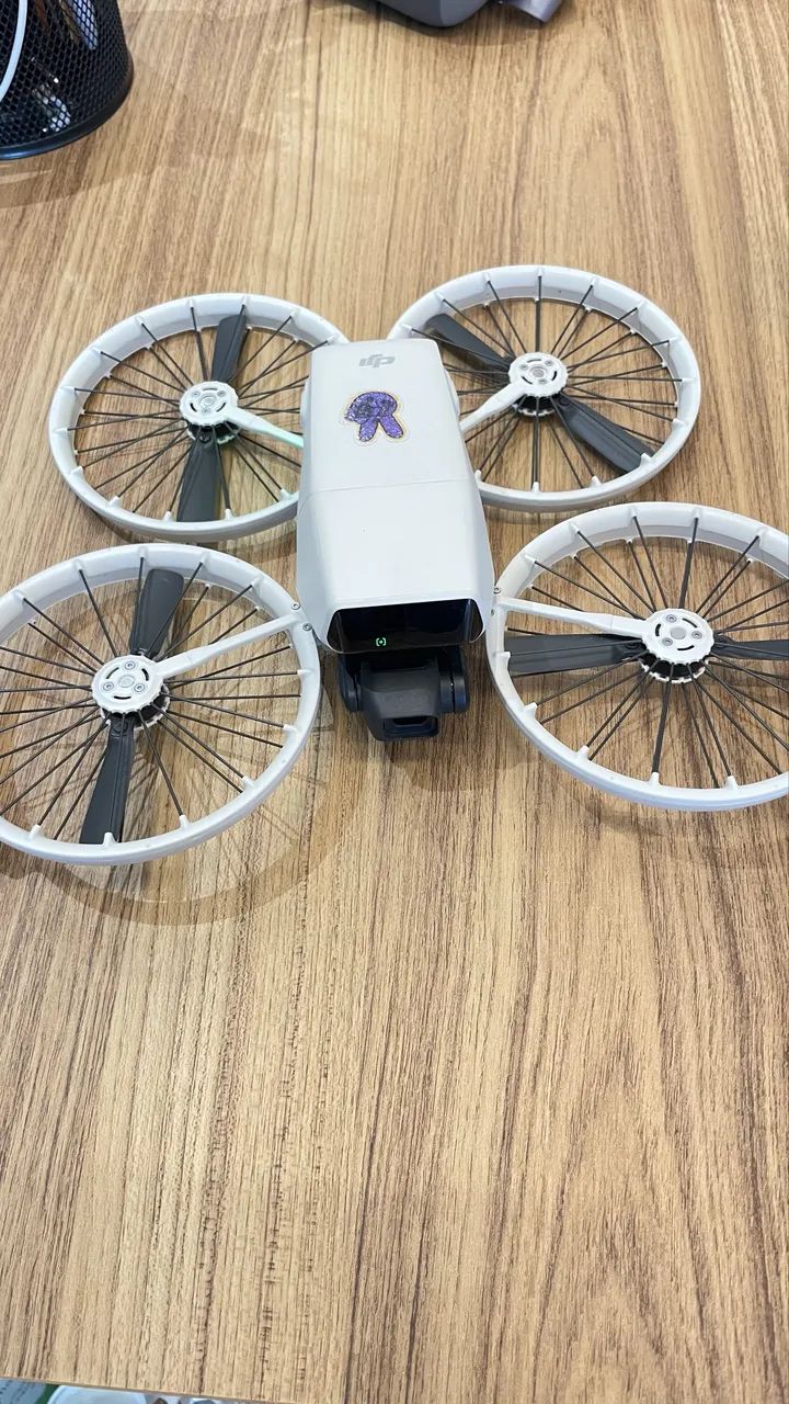 Drone DJI FLIP com Combo Fly More 