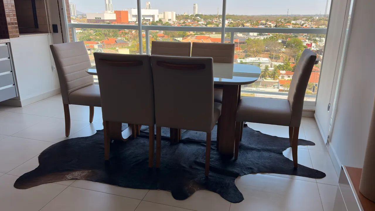 Conjunto de mesa com cadeiras de jantar - Foto 2