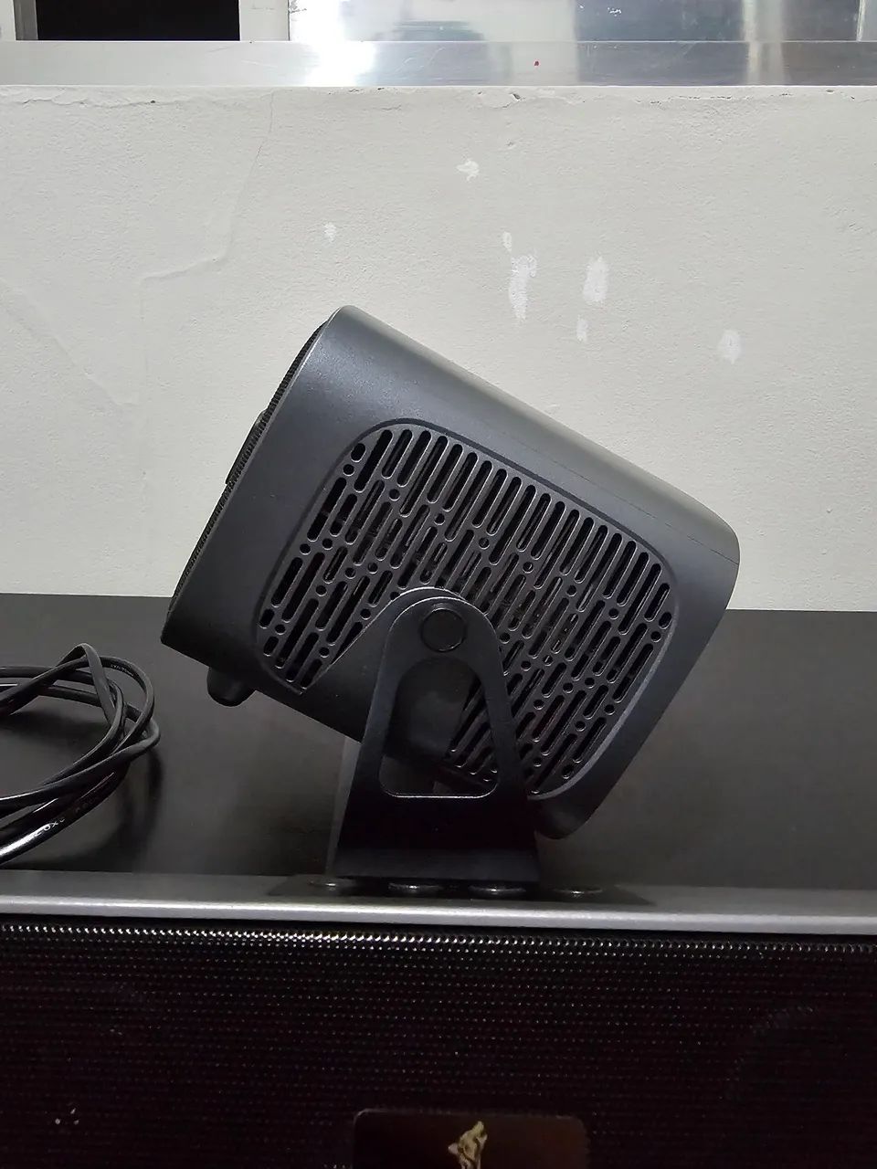 Kit Projetor A10 plus, caixa de som e controle Bluetooth  - Foto 5
