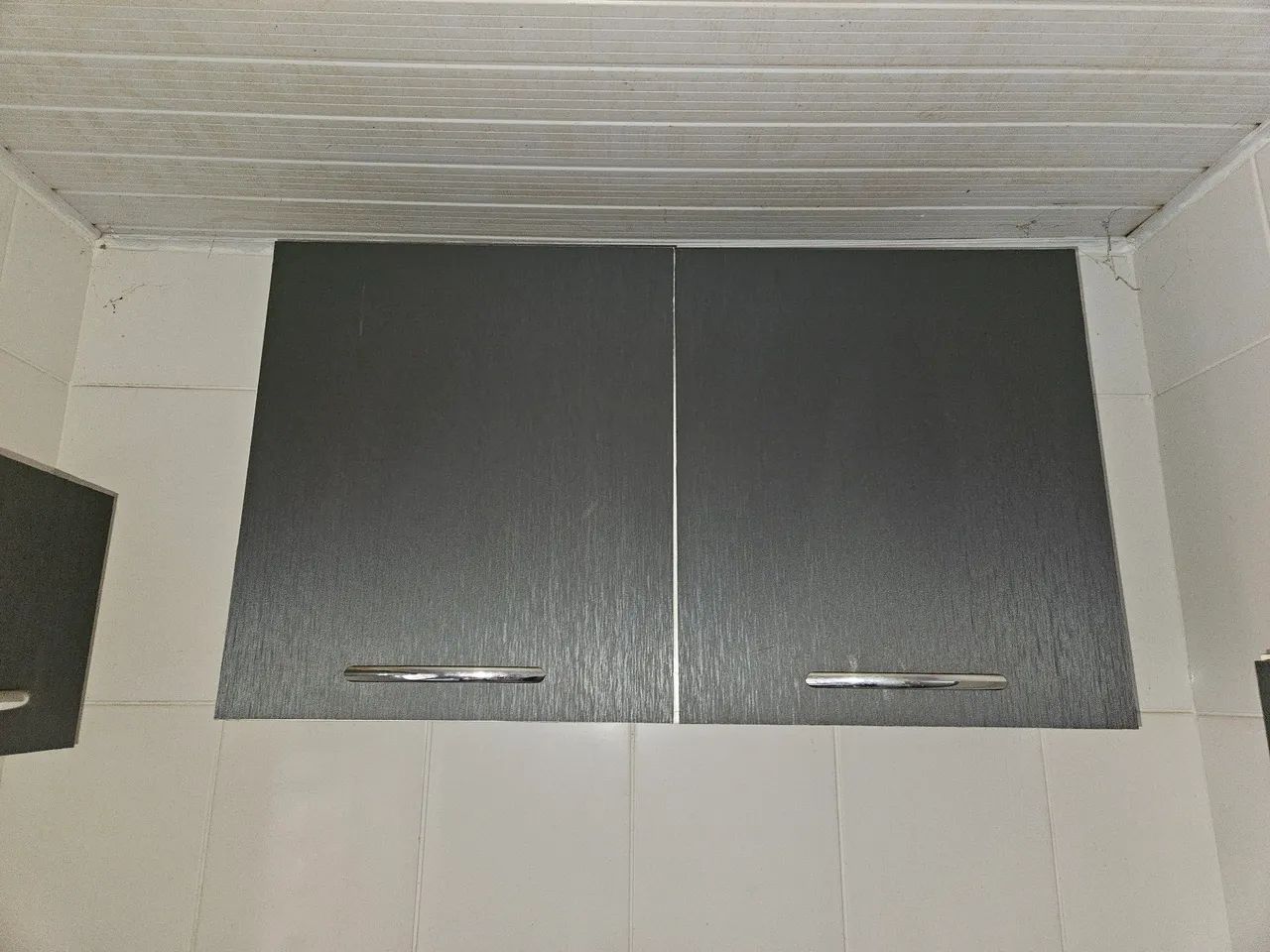 ARMÁRIO DE COZINHA