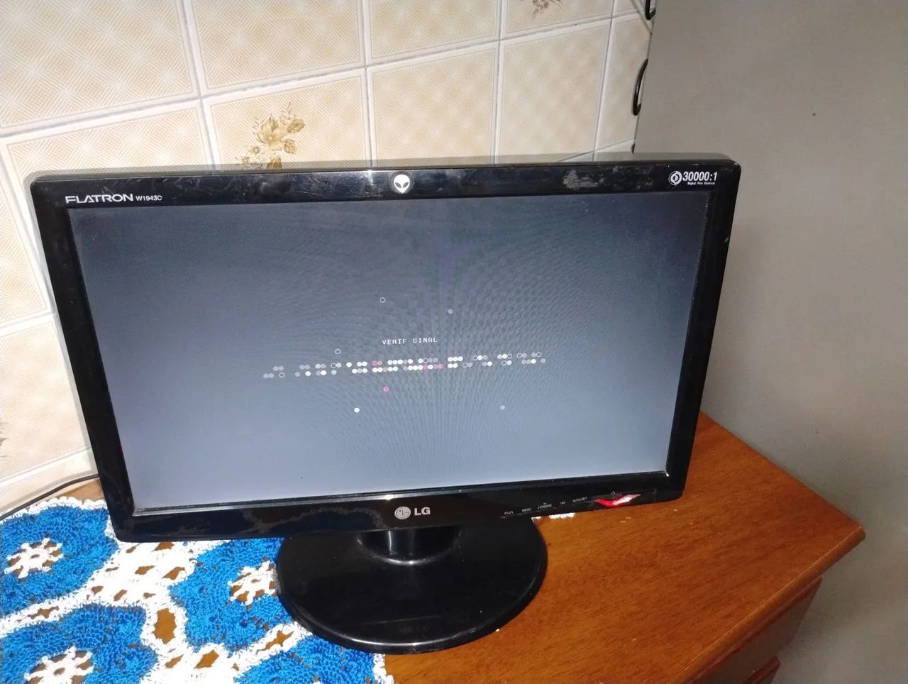 Monitor VGA  Led LG 19 Polegadas Modelo W1943C  - Foto 3