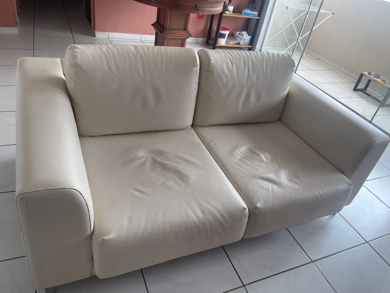 Vendo sofá de couro 