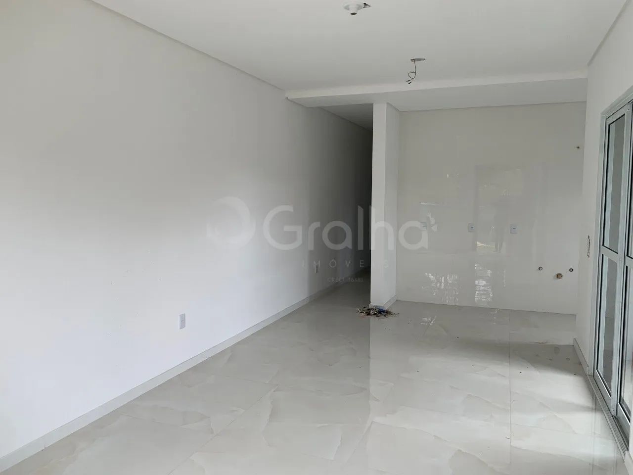 Casa de 76m² com 3 dormitórios sendo 1 suíte no bairro Rio Vermelho - Foto 2