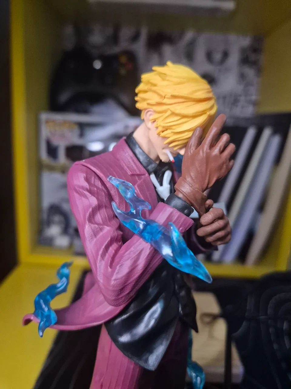 Action Figure Sanji One Piece /Terno Vinho - Foto 3