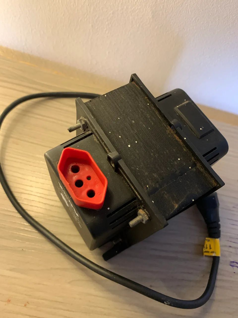 Auto Transformador At 12000 Btu Ar Condicionado 220v Upsai - Foto 2