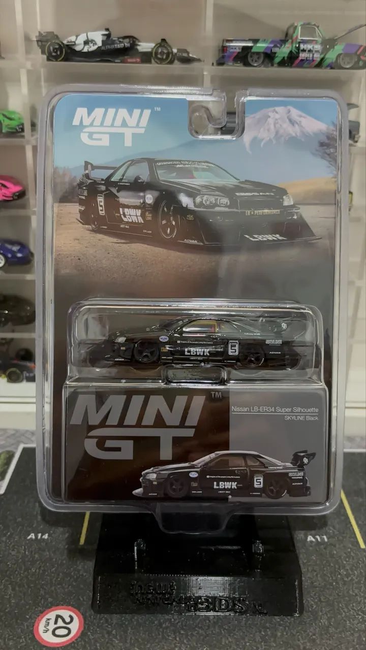Miniatura Mini GT Nissan LB-ER34